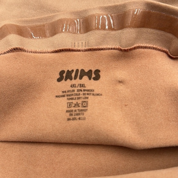 Skims Seamless Sculpt Solution Short Right Leg Exposed Size 4XL / 5XL - Picture 13 of 16